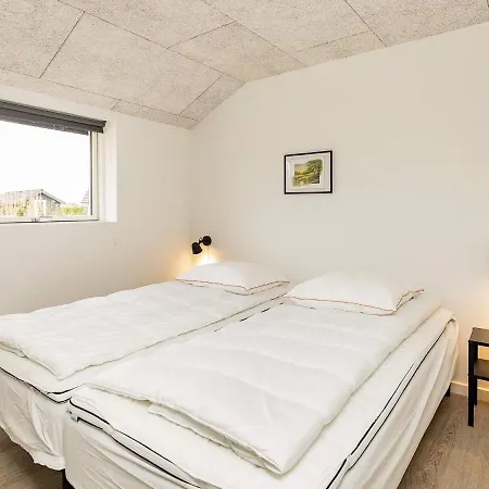 Tatil Evi 10 Person In Idestrup-by Traum